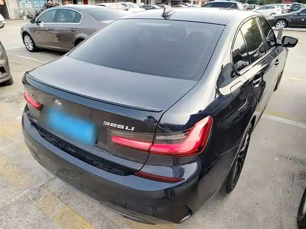 BMW 3 Series 2022