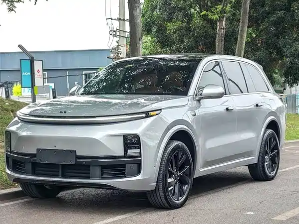 Li Auto L8 2024