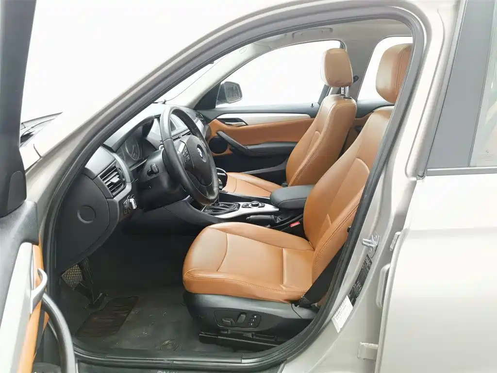 BMW X1 2013 — фото 10