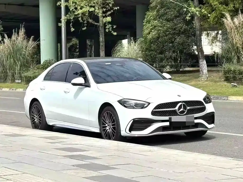 Mercedes-Benz C-Class 2023 — фото 3