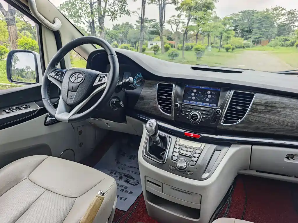 JAC Refine M5 2014 — фото 19