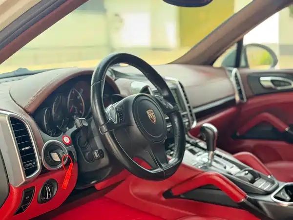 Porsche Cayenne 2015
