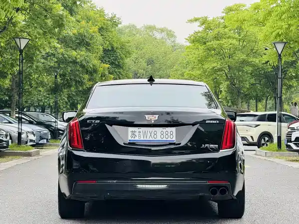 Cadillac CT6 2017
