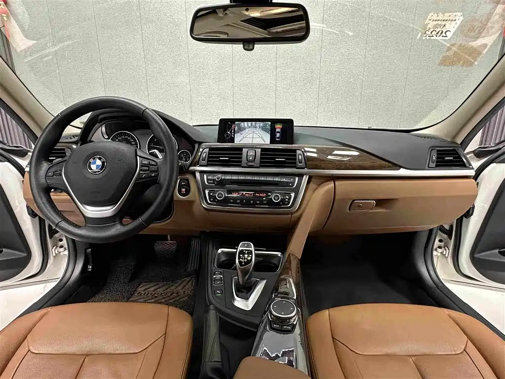 BMW 3 Series 2015 — фото 10