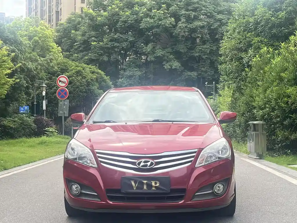 Hyundai Elantra 2014 — фото 2