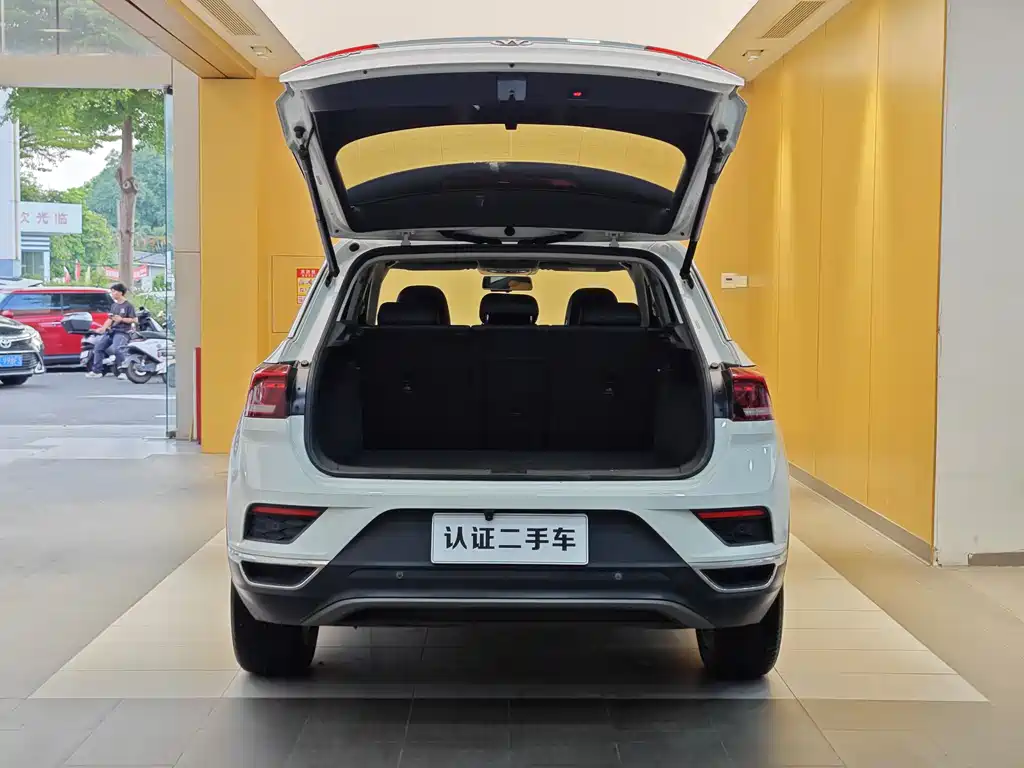 Volkswagen T-Roc 2019 — фото 28