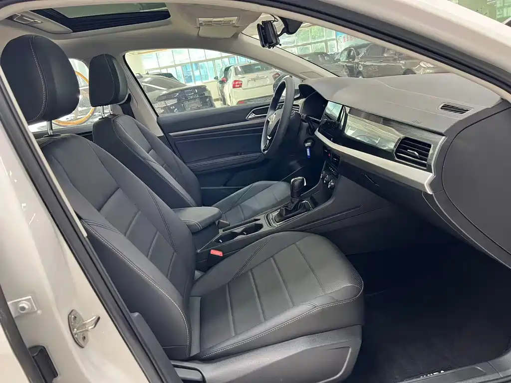 Volkswagen Lavida 2022