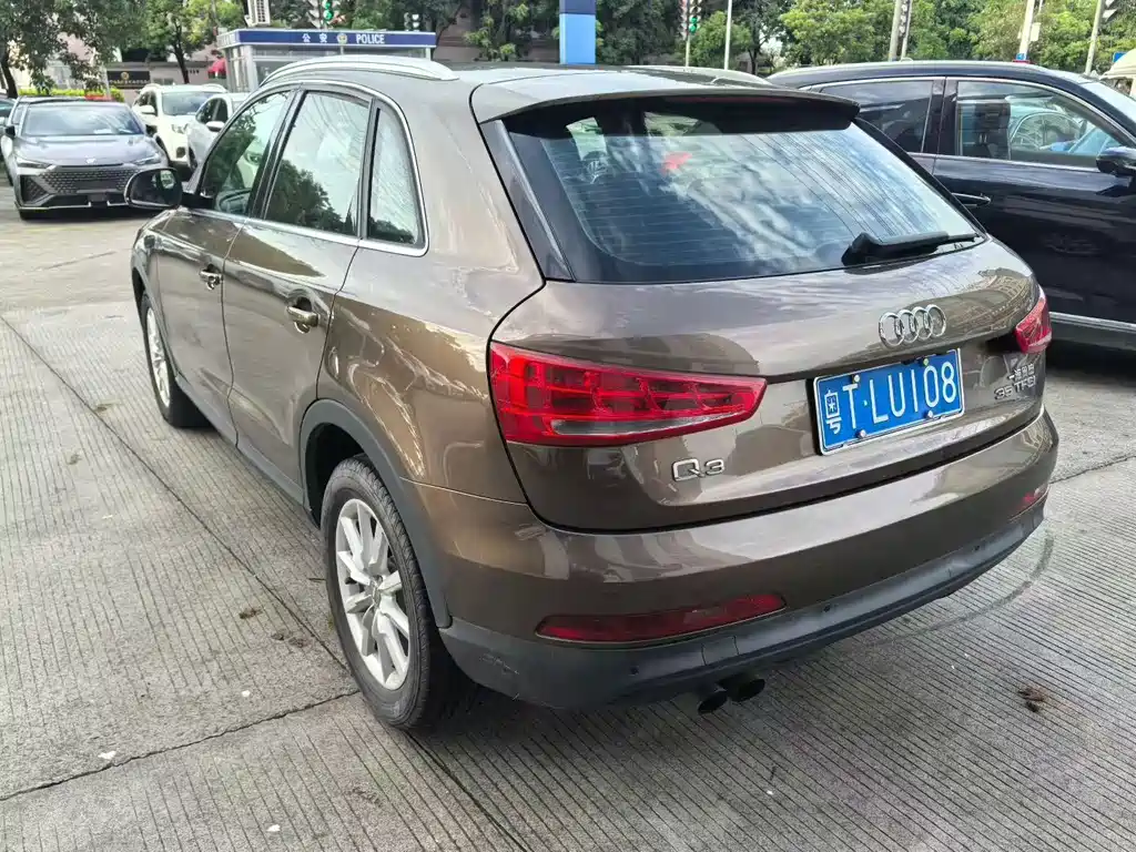 Audi Q3 2015