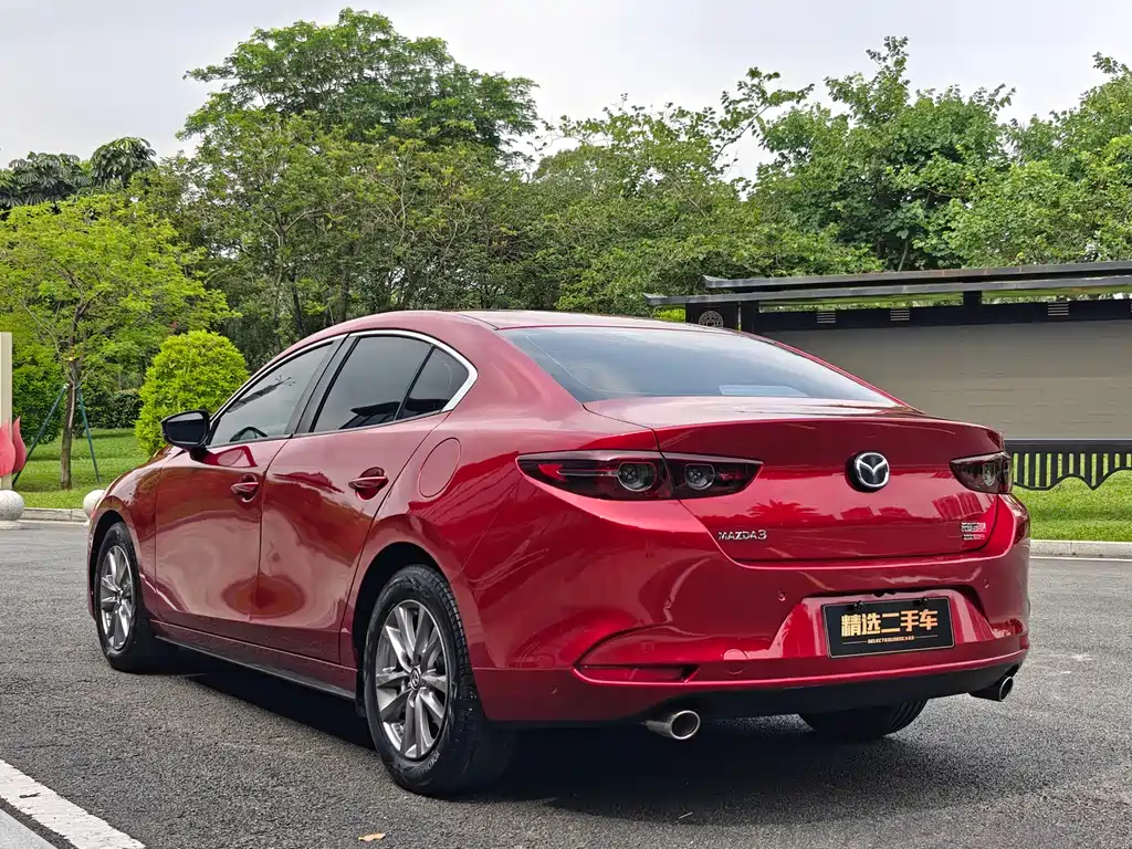 Mazda 3 Axela 2020 — фото 14