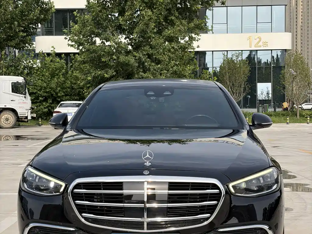 Mercedes-Benz S-Class 2022