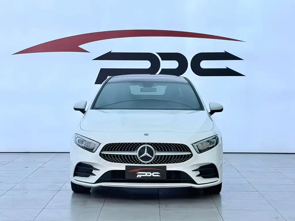 Mercedes-Benz A-Class 2021 — фото 2