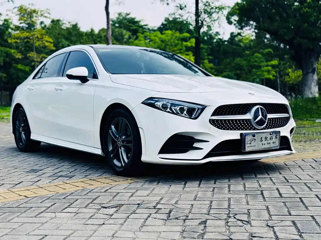 Mercedes-Benz A-Class 2020 — фото 2