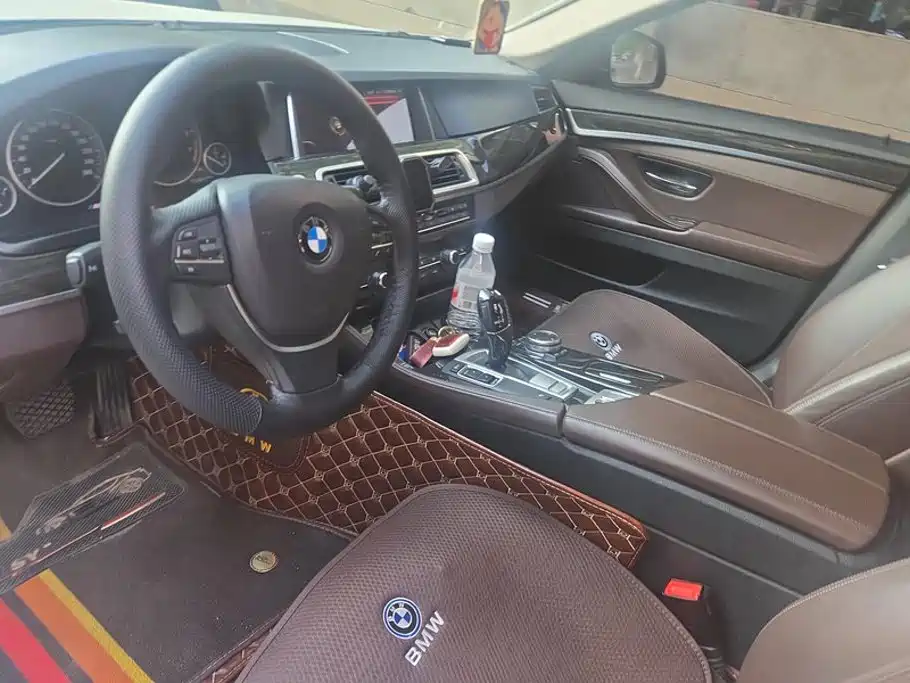 BMW 5 Series 2016 — фото 12