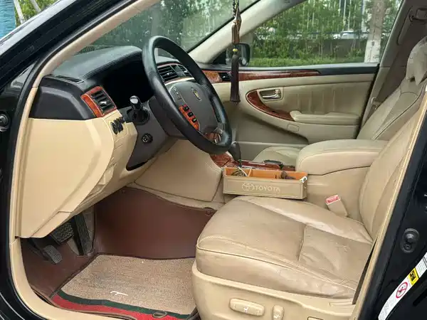 Toyota Crown 2008
