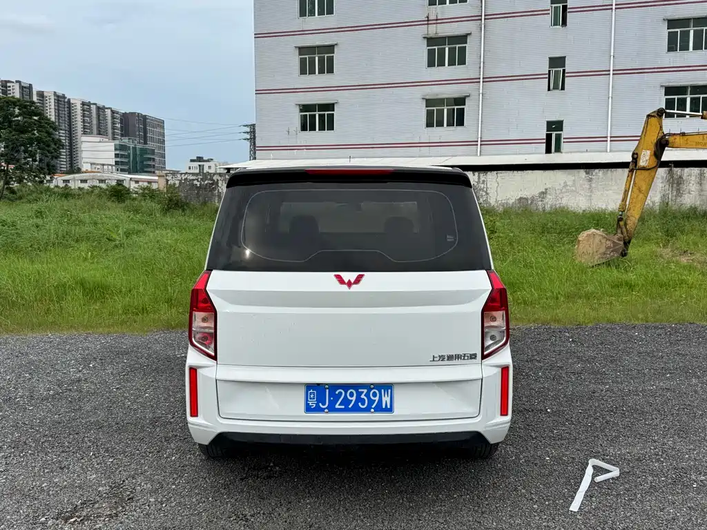 Wuling Hongguang PLUS 2021 — фото 3