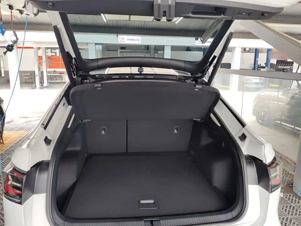 Volkswagen Tiguan X 2023 — фото 19