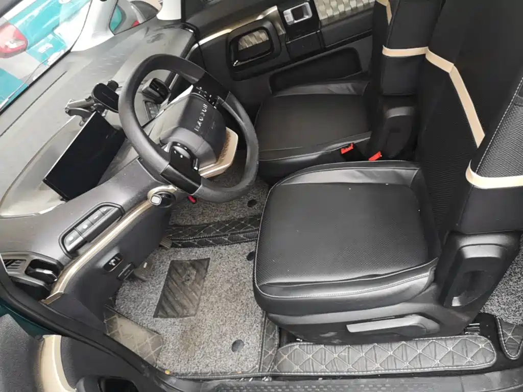 Baojun KiWi EV 2022 — фото 15