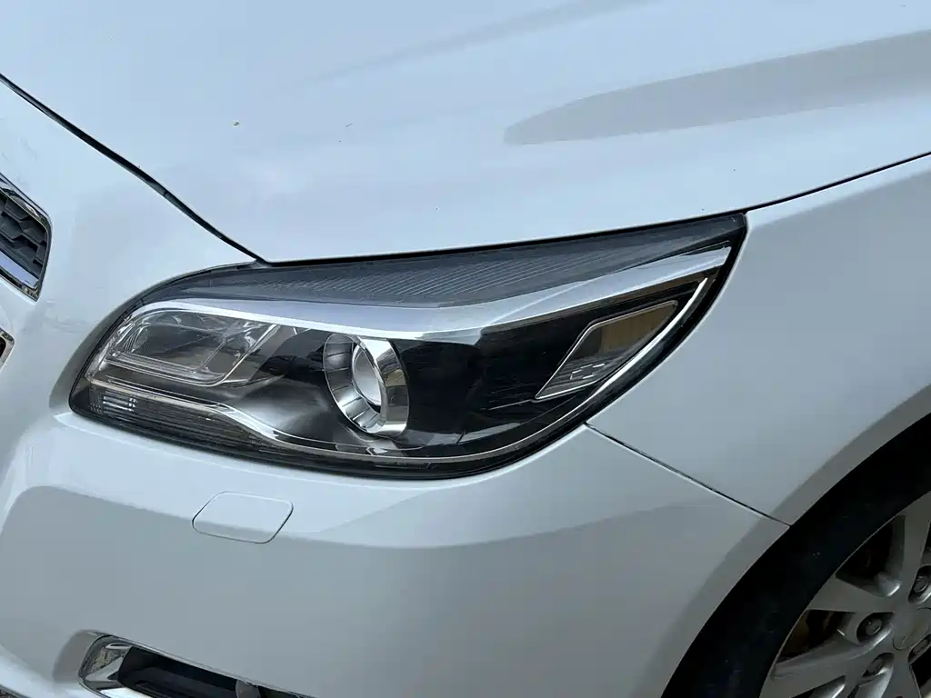 Chevrolet Malibu 2015 — фото 14