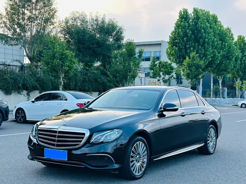 Mercedes-Benz E-Class 2018 — фото 1
