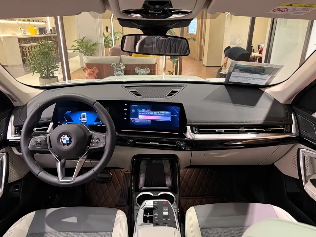 BMW X1 2025 — фото 11