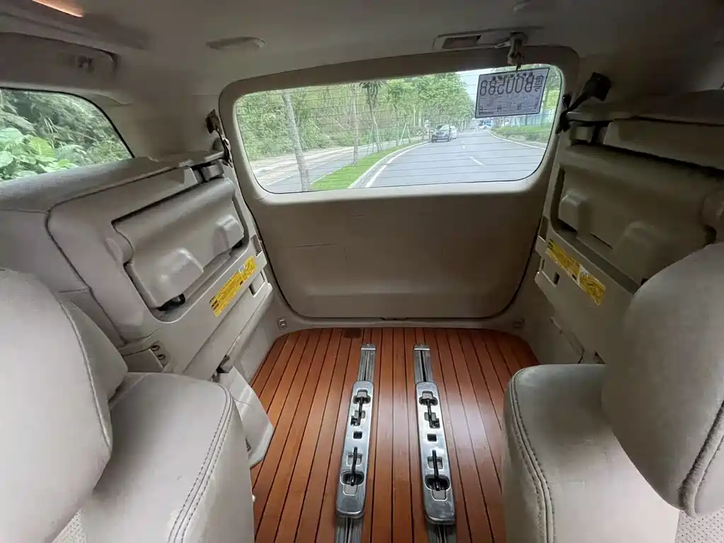 Toyota Alphard 2014 — фото 10