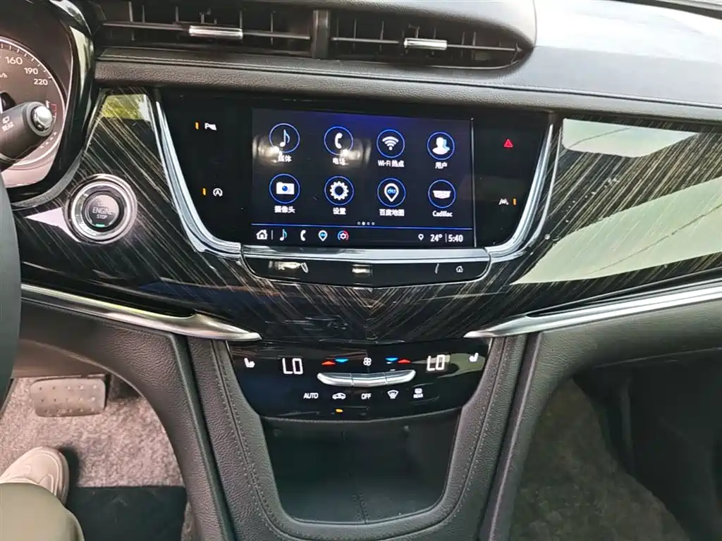 Cadillac XT6 2022 — фото 13