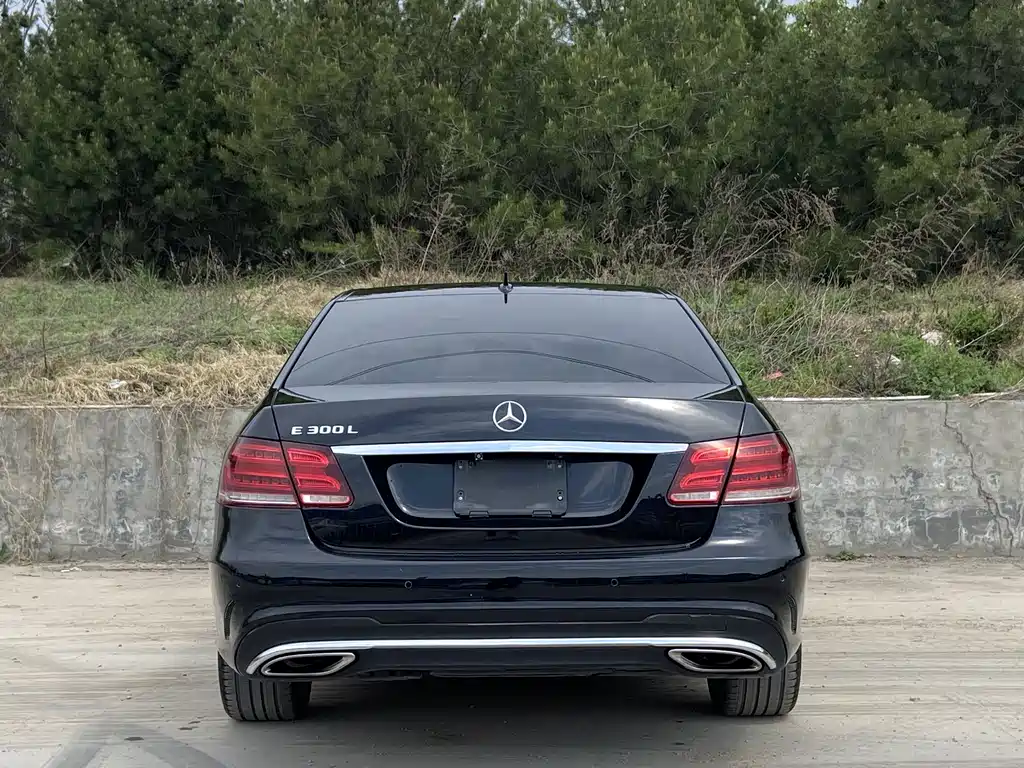 Mercedes-Benz E-Class 2014 — фото 22