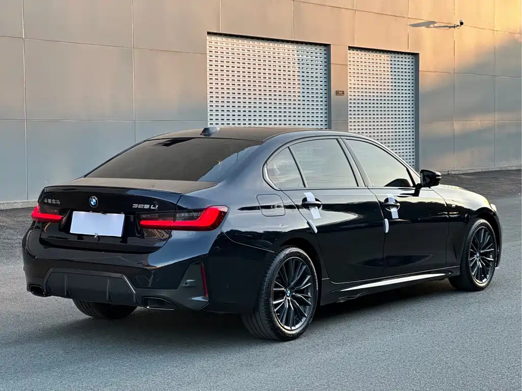 BMW 3 Series 2024