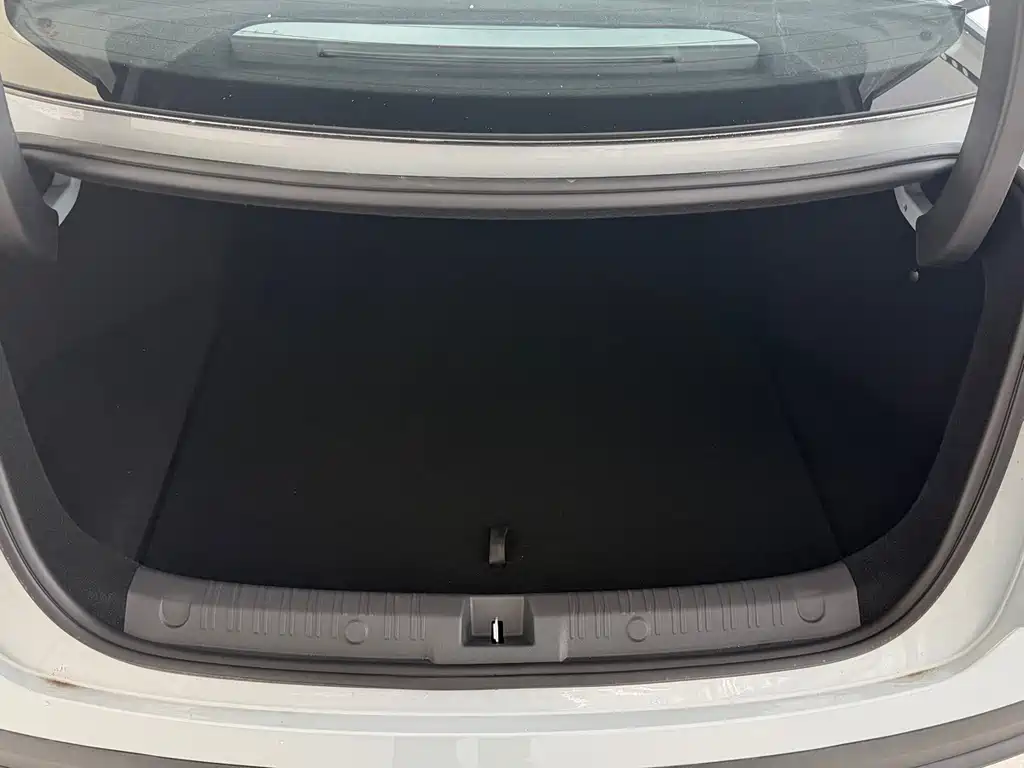 BYD Qin L 2025 — фото 15