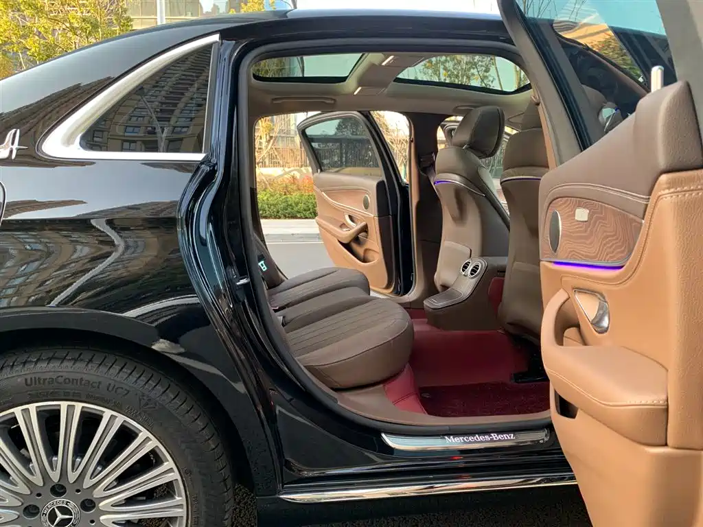 Mercedes-Benz E-Class 2023 — фото 14
