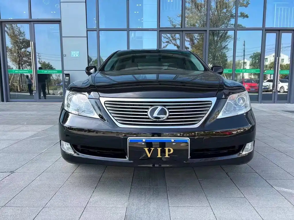Lexus LS 2009 — фото 2