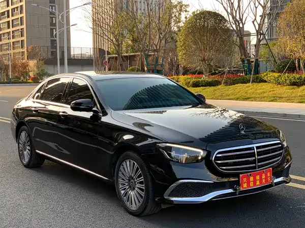 Mercedes-Benz E-Class 2023