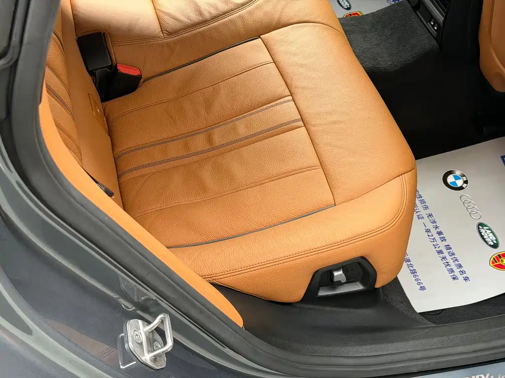 BMW 6 Series GT 2021 — фото 13