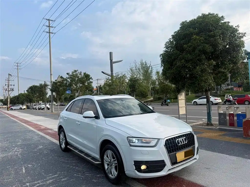 Audi Q3 2014 — фото 2