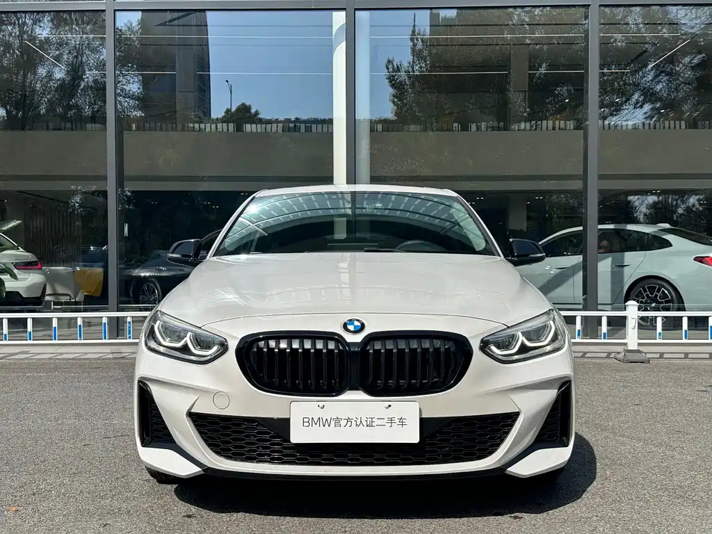 BMW 1 Series 2021