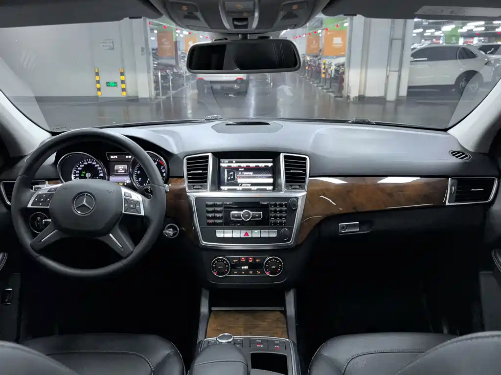 Mercedes-Benz M-Class 2015 — фото 8