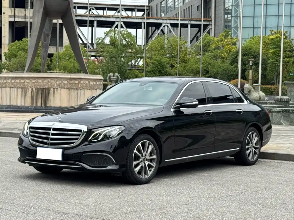 Mercedes-Benz E-Class 2018 — фото 1