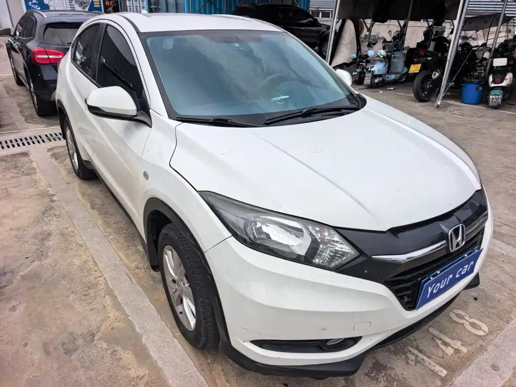 Honda Vezel 2016