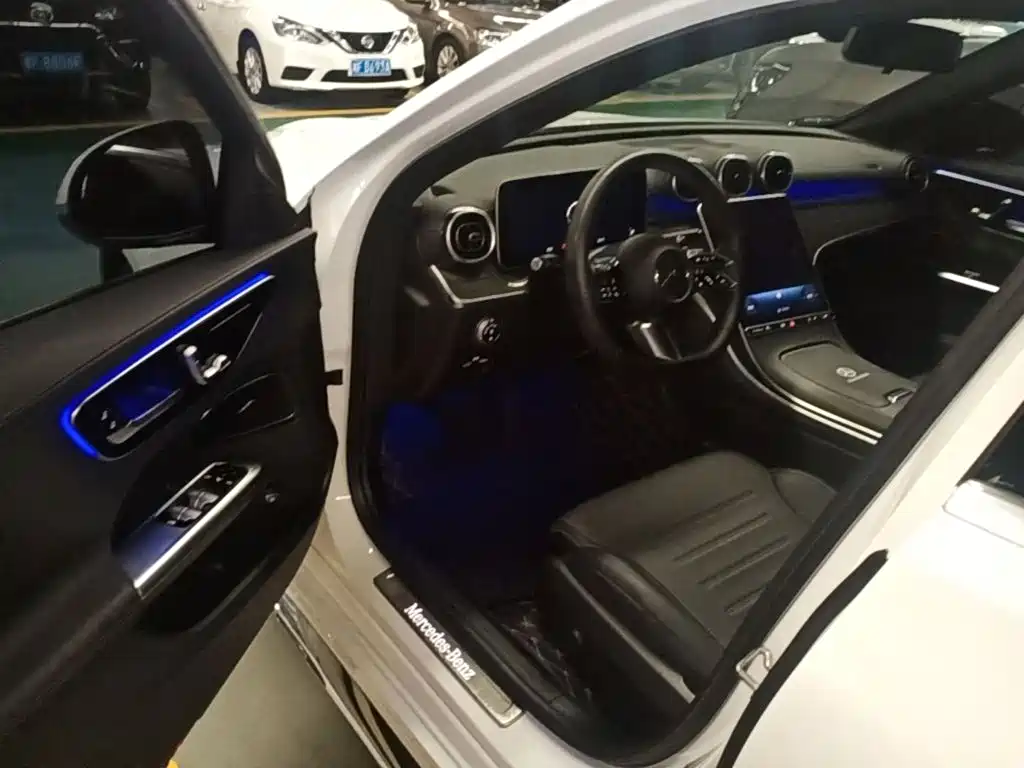 Mercedes-Benz C-Class 2023 — фото 16