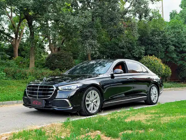 Mercedes-Benz S-Class 2023