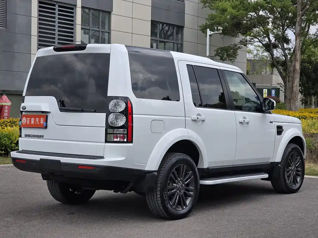 Land Rover Discovery 2016 — фото 13