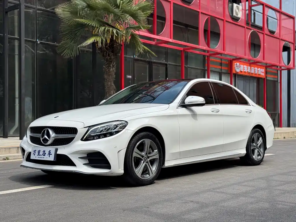 Mercedes-Benz C-Class 2019 — фото 1