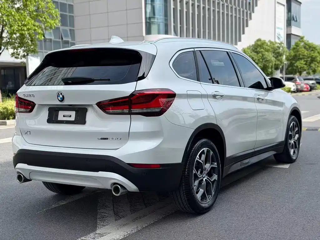 BMW X1 2021 — фото 15