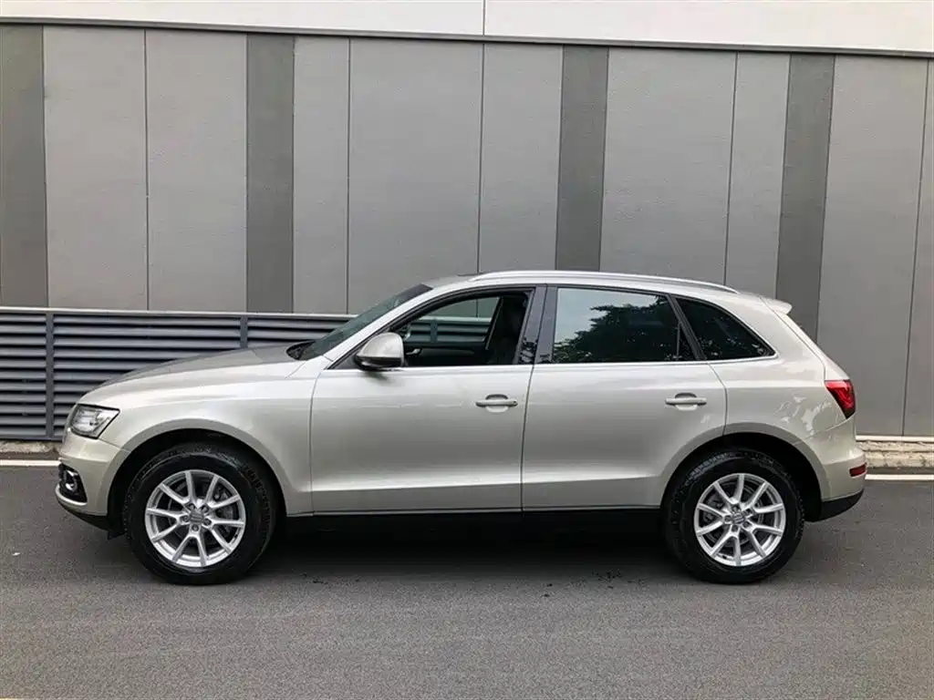 Audi Q5 2015 — фото 12