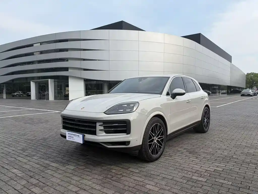 Porsche Cayenne 2025 — фото 1
