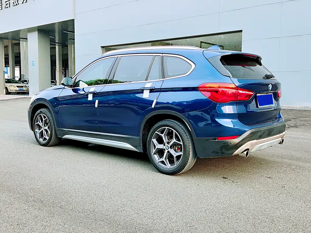 BMW X1 2018 — фото 11