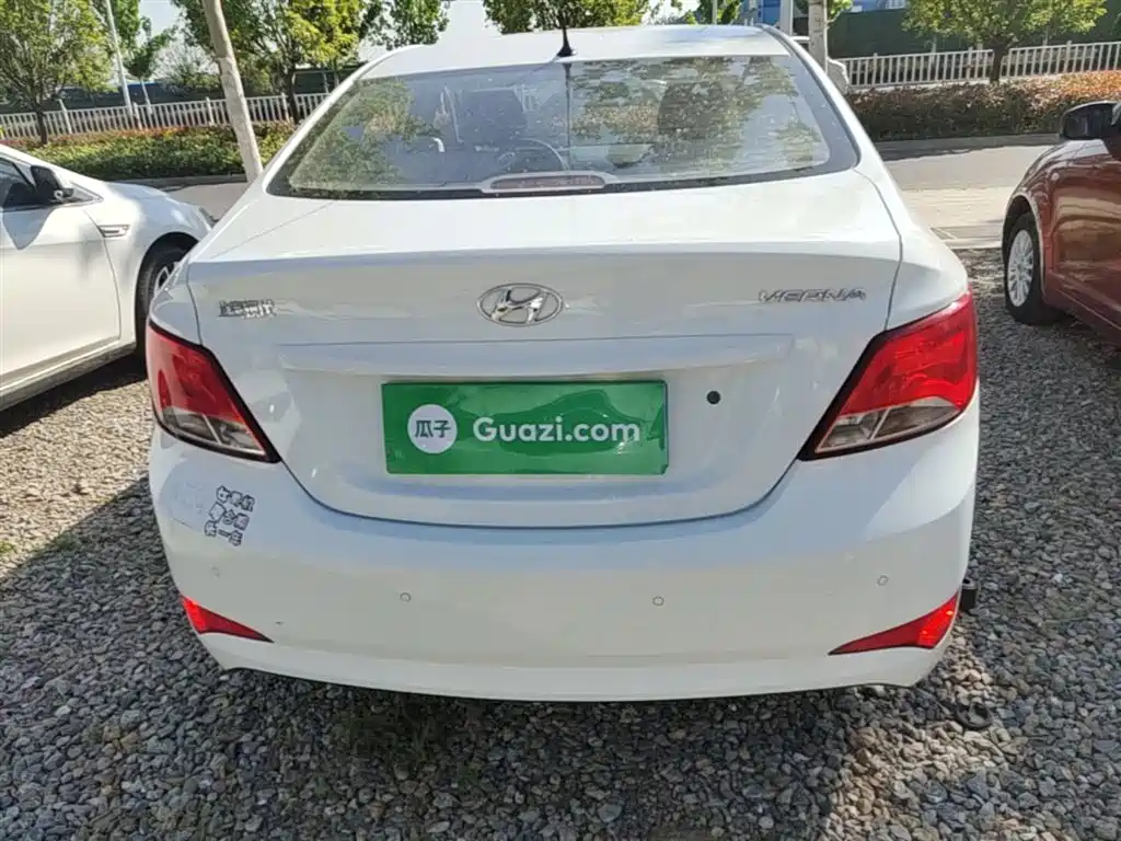 Hyundai Verna 2017 — фото 6