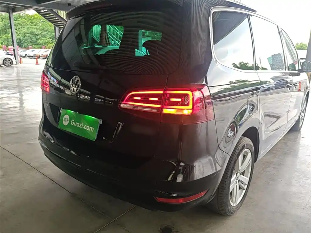 Volkswagen Sharan 2017 — фото 8