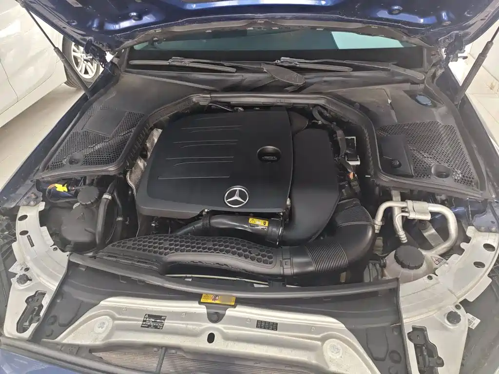 Mercedes-Benz C-Class 2019 — фото 16
