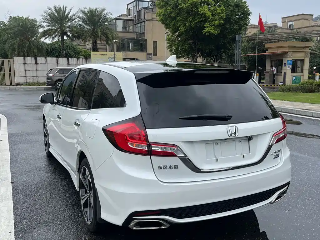 Honda Jade 2018 — фото 9
